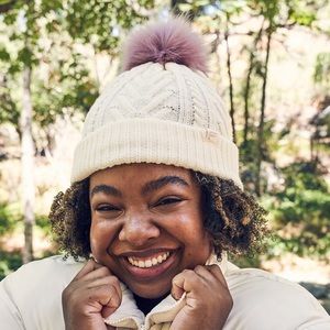 Fabletics Cable Knit Pom Beanie
